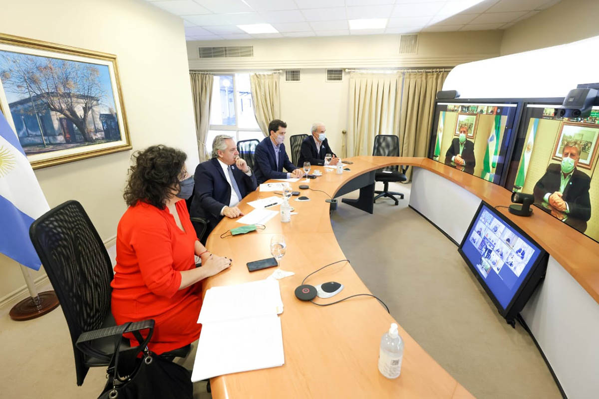 El Presidente se reúne por videoconferencia con 11 gobernadores y el jefe de Gobierno porteño