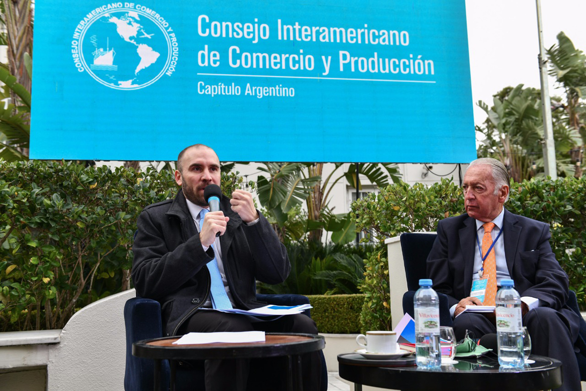 Guzmán con empresarios: “El gobierno no piensa en un país con impuestos y gasto público bajos”
