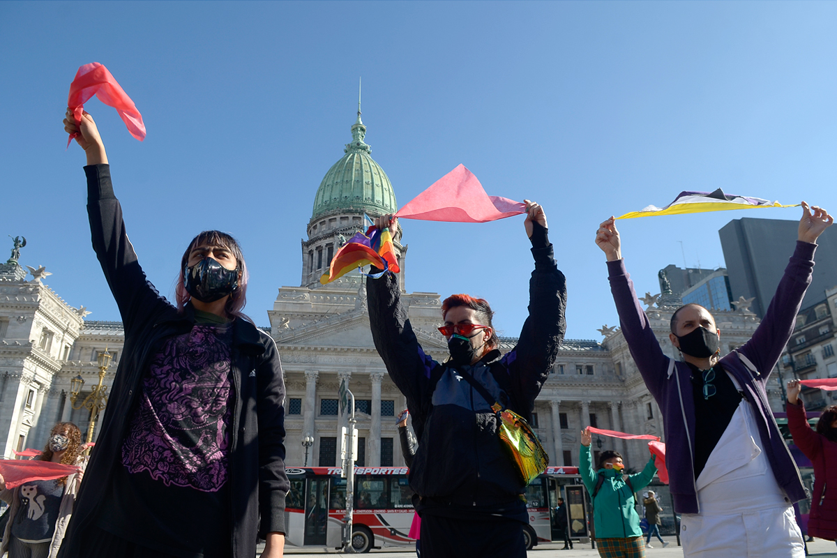 Cupo Trans: los festejos comenzaron al mediodía frente al Congreso
