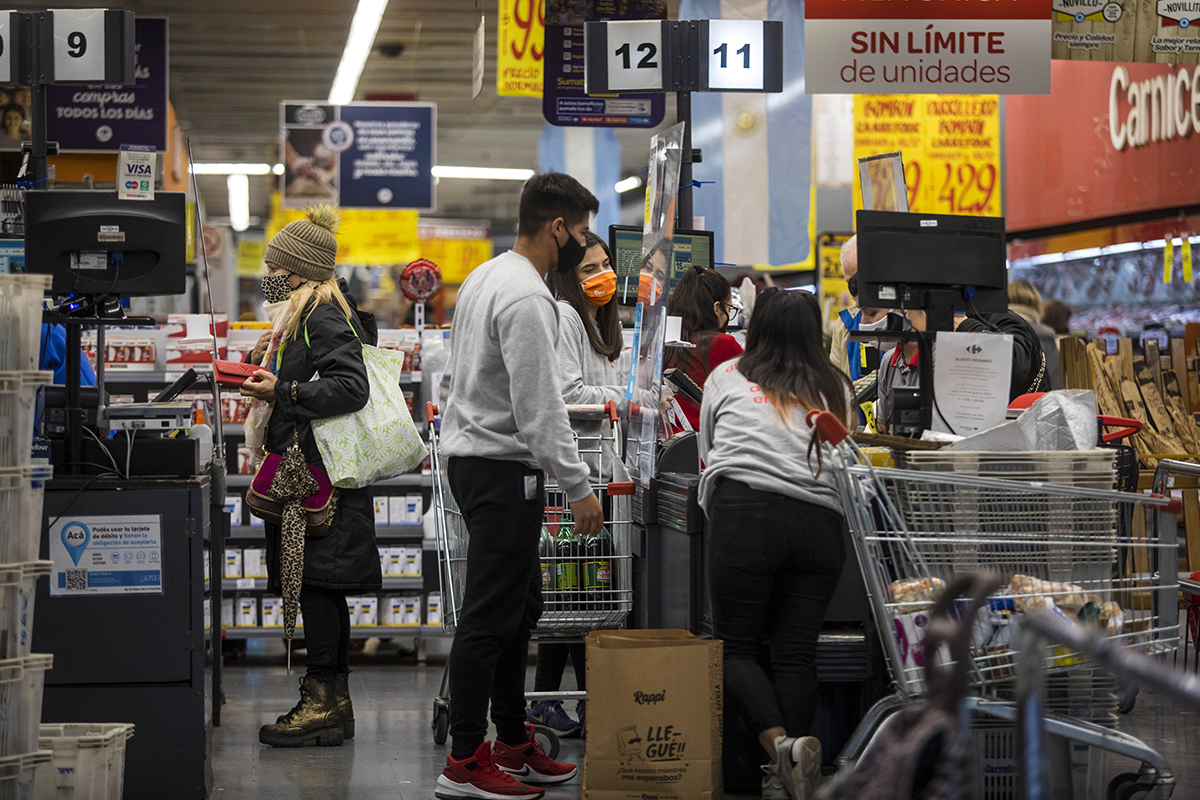 Fuerte caída de las ventas en supermercados y autoservicios mayoristas