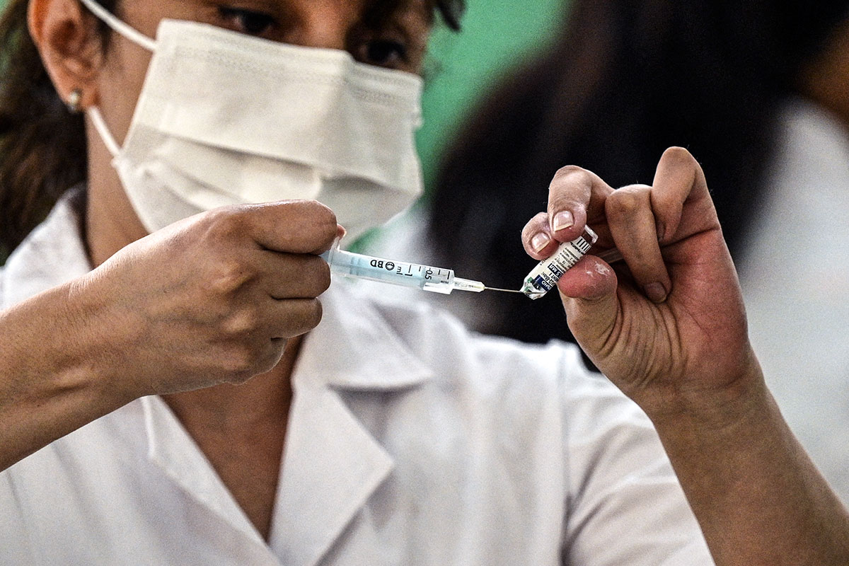 La Ciudad ya inscribe a mayores de 45 años con enfermedades previas para vacuna contra coronavirus