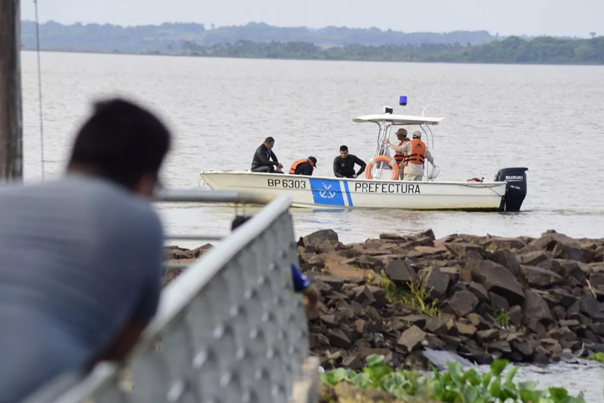 Buscan pruebas sobre desaparecidos arrojados al Paraná desde embarcaciones