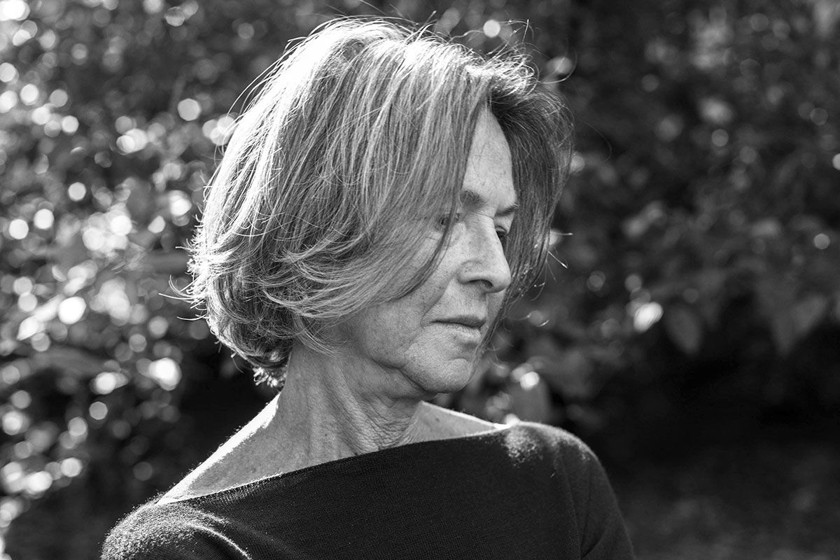 Reedición de la poeta que fue Premio Nobel: «Noche fiel y virtuosa» de Louise Glück