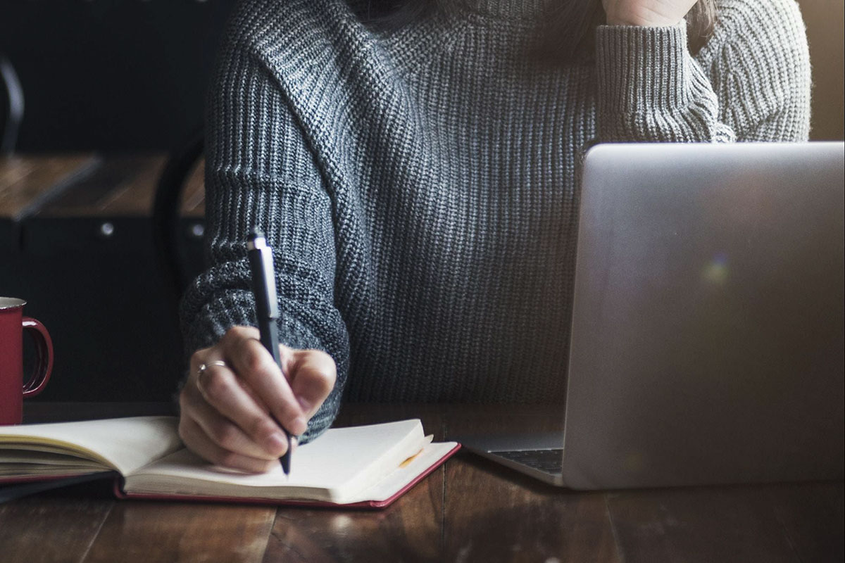 La Fundación El Libro anuncia cursos a cargo de reconocidos escritores y especialistas