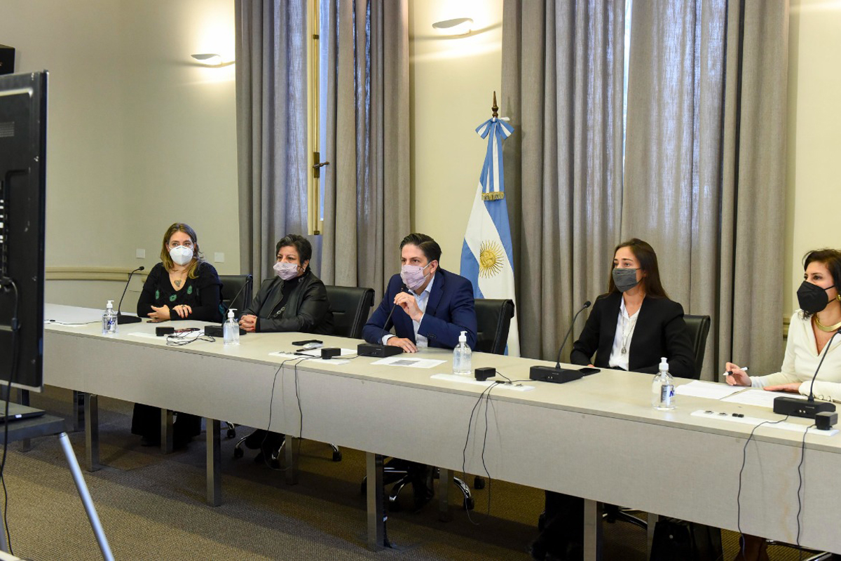 Ahora, casi medio millón de estudiantes de todo el país podrá finalizar la escuela secundaria