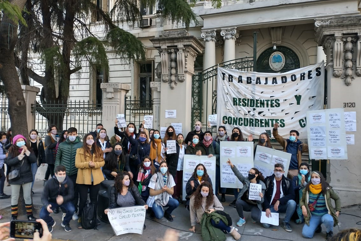 En plena pandemia, advierten que la Ciudad planea un recorte de 1400 trabajadores de la salud