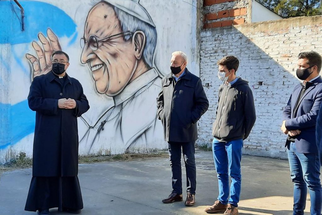 Referentes parroquiales y evangelistas analizaron junto a funcionarios nacionales la situación social en Lanús