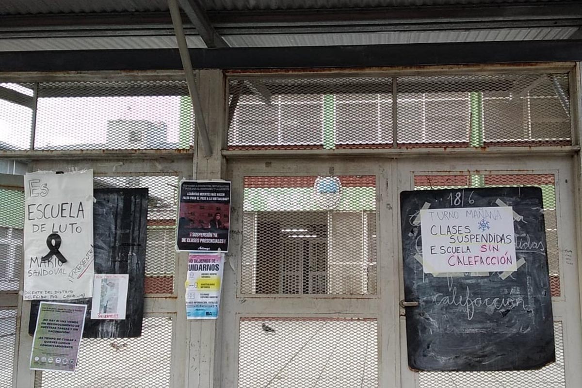 Escuelas cerradas por falta de gas, roperos comunitarios y chicos emponchados: postales de la presencialidad con frío