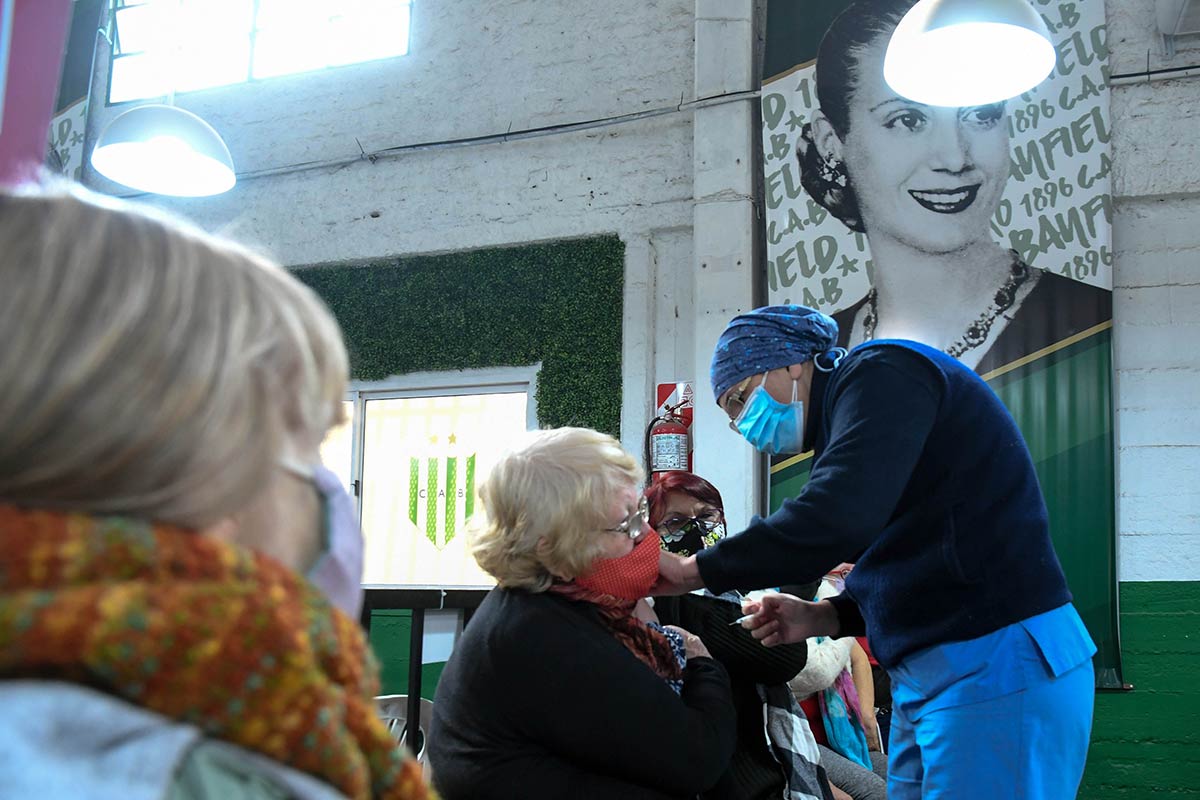 Comienza este viernes la vacunación libre en estaciones de trenes de la Provincia