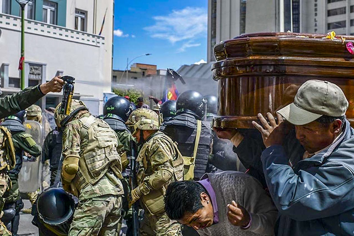 En La Paz consideran que el hallazgo de municiones pone a Macri al descubierto