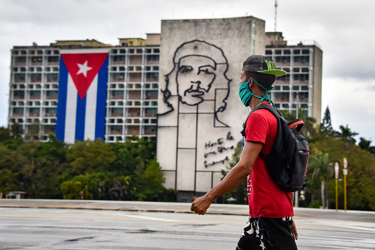 EE.UU. flexibiliza el envío de dinero y los viajes a Cuba “para empoderar al pueblo”