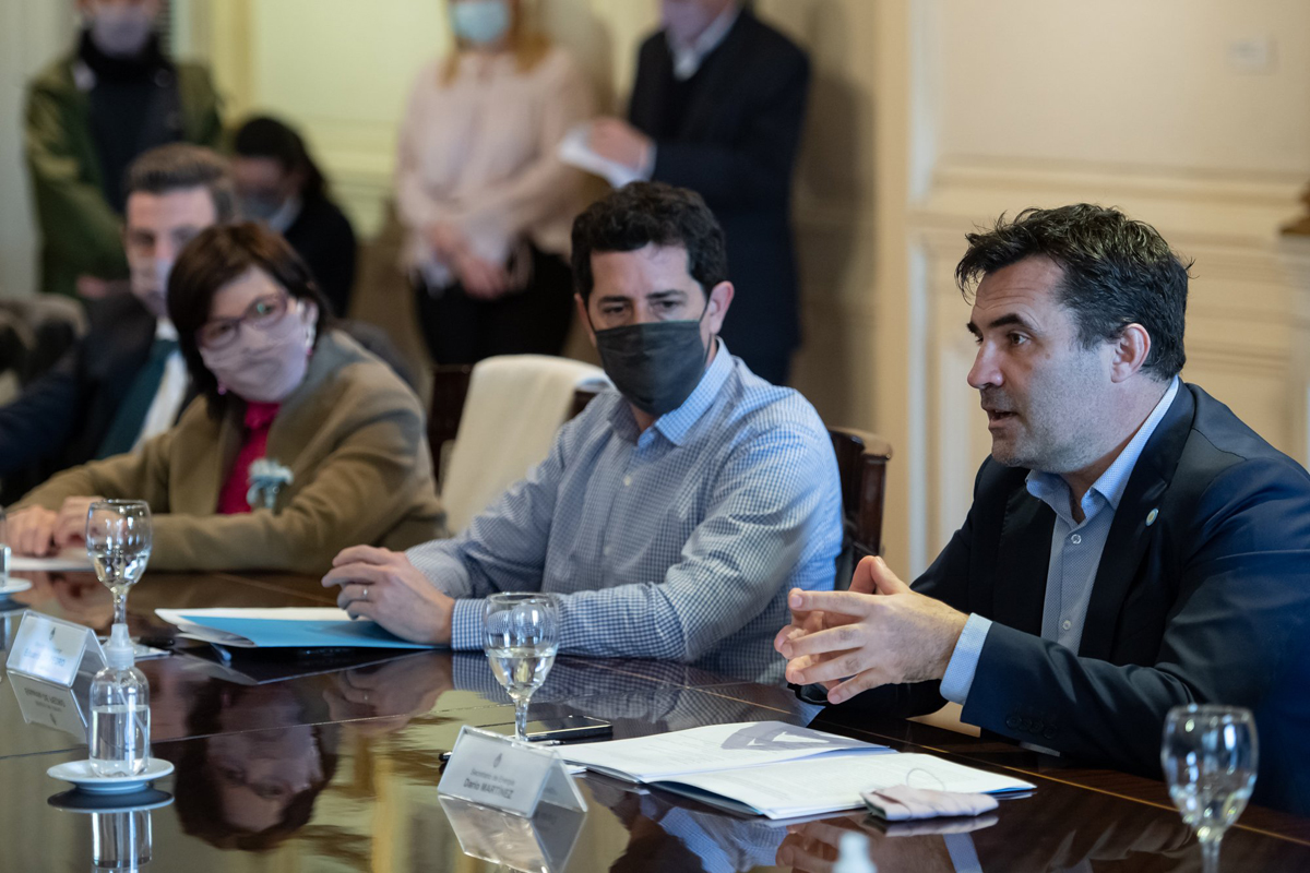 Con un importante aporte del Estado, distribuidoras eléctricas de 4 provincias regularizan las deudas con Cammesa