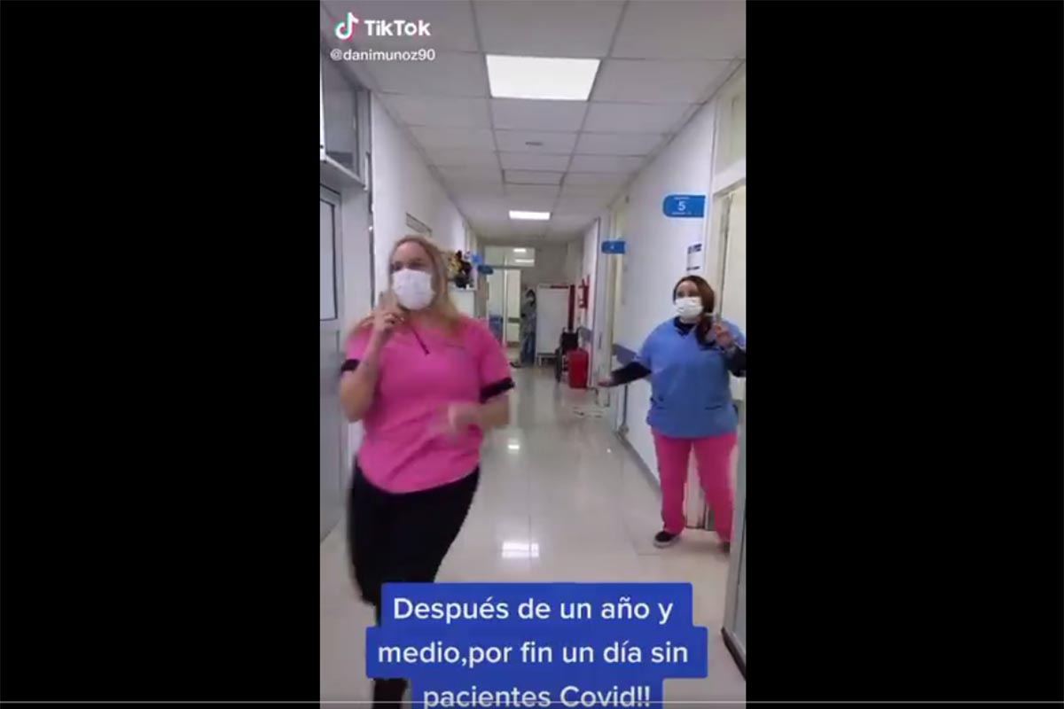 Por primera vez en un año y medio no hubo pacientes de Covid en un hospital y lo festejaron con un video que se volvió viral