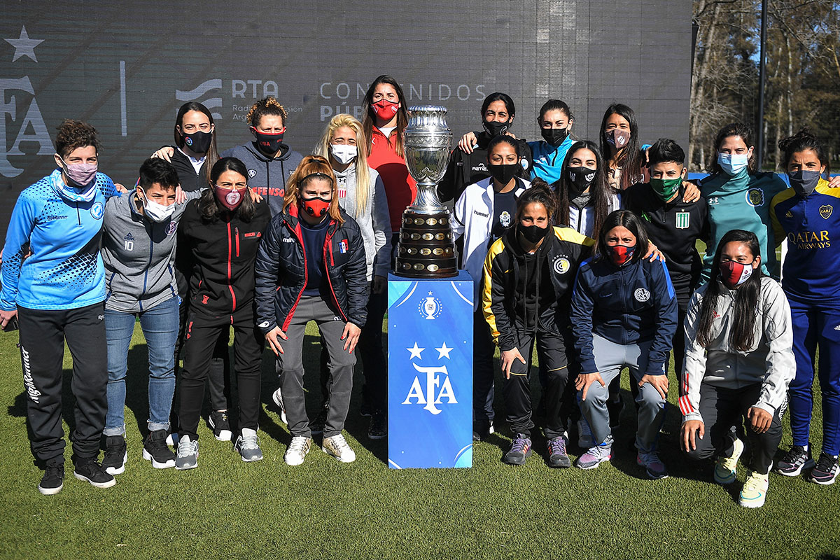 Histórico: el torneo femenino salió a la cancha a pura transmisión