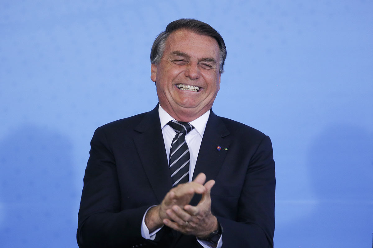 Bolsonaro intentó ingresar ilegalmente joyas desde Arabia Saudita, según la prensa de Brasil