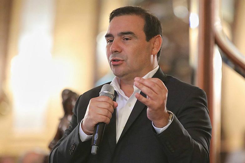 Gustavo Valdés, gobernador de Corrientes: «Tenemos que llegar al fondo de la cuestión»