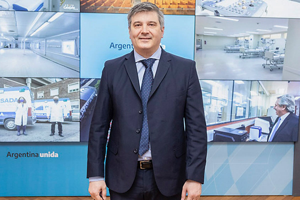 Juan Manuel Castelli: «La vacuna monodosis nos permite llegar a una población de difícil acceso»