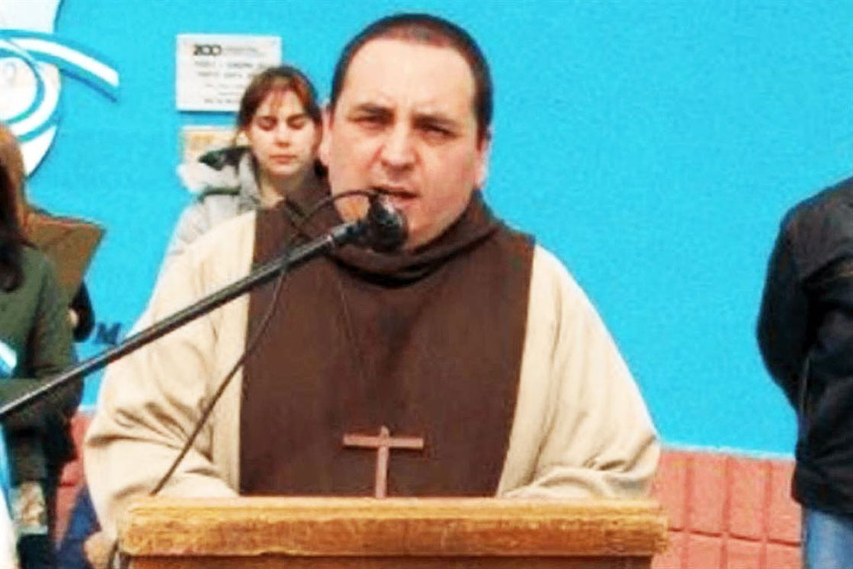 Condenan a un cura a 17 años de prisión por abuso sexual a seminaristas