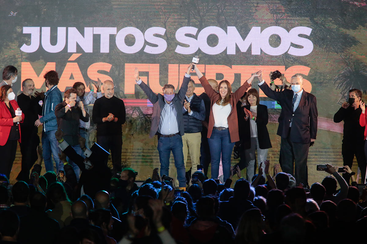 Juntos por el Cambio se entusiasma con la interna oficial, mientras contiene su guerra silenciosa