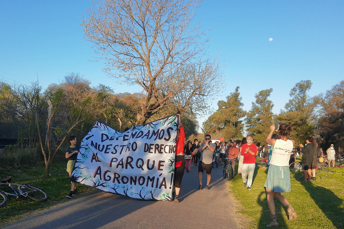 Parque Agronomía: vecinos denuncian un intento de cierre de calles internas