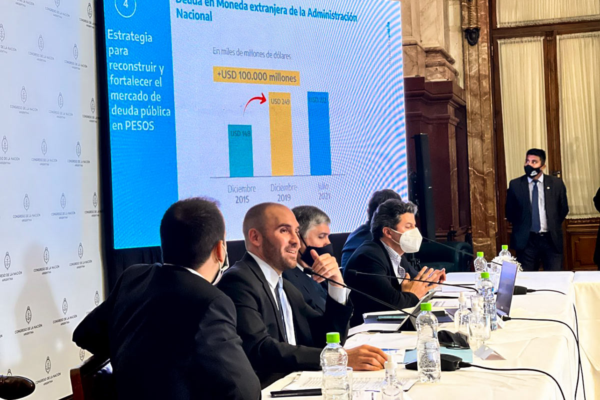 El debate por el gasto público ante un retroceso histórico de los ingresos