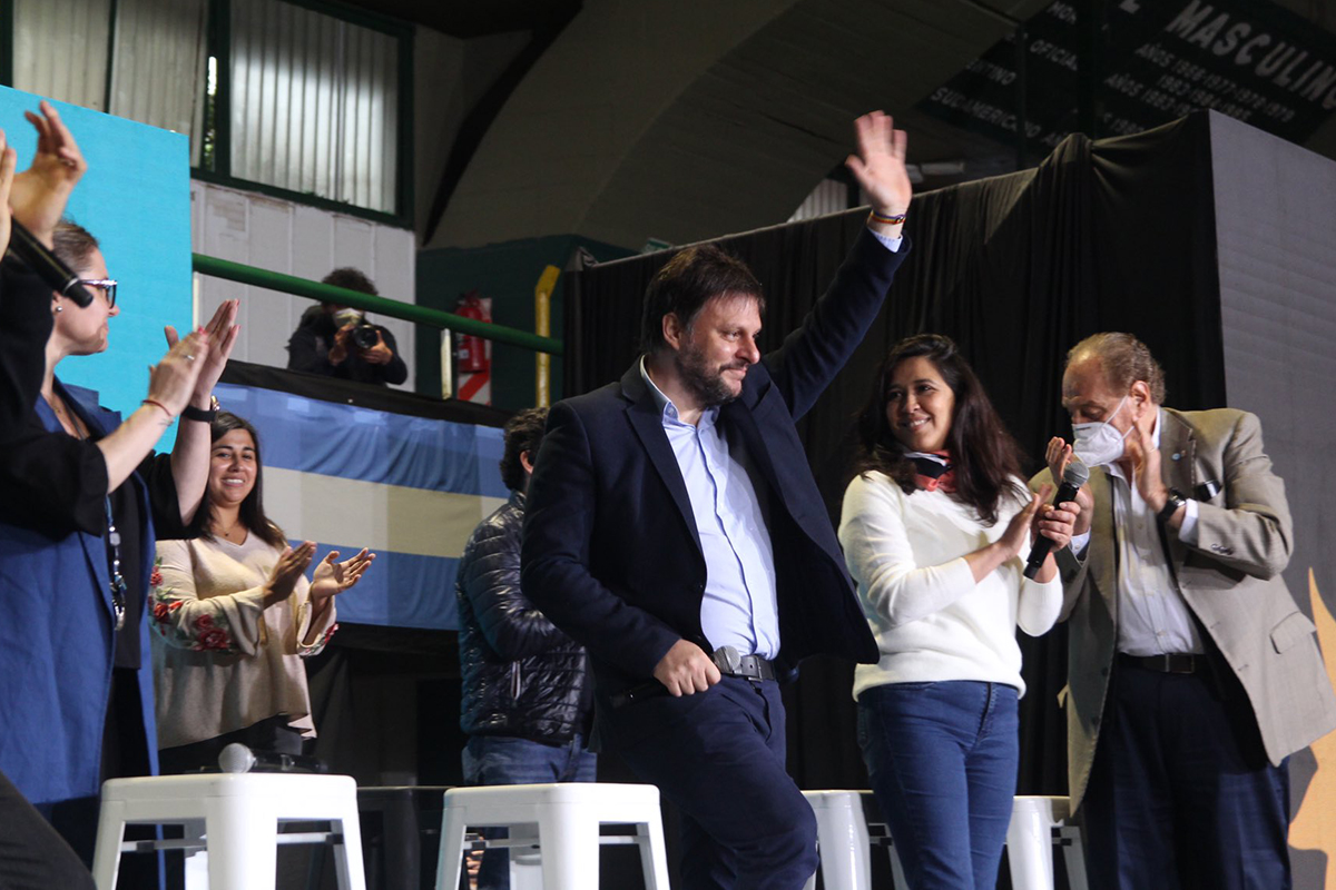 Santoro, en el cierre de campaña:   «Sigamos hablando con las personas, sin prejuicios ideológicos»