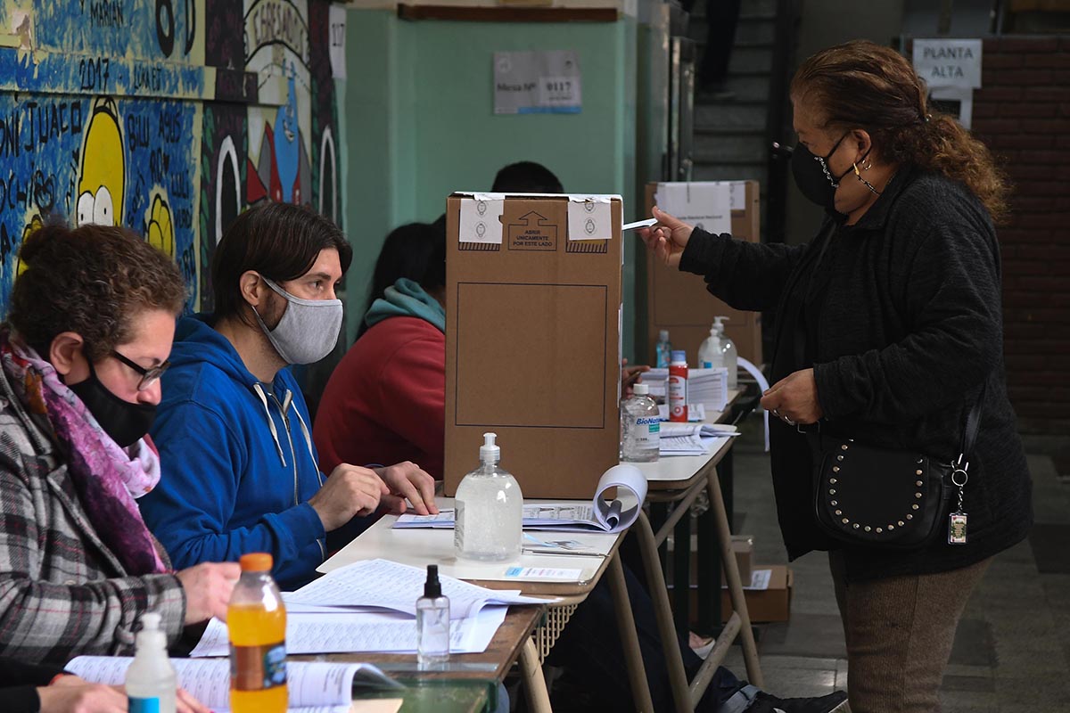 Para los analistas, Juntos no capitaliza a los desencantados y el Frente de Todos puede remontar