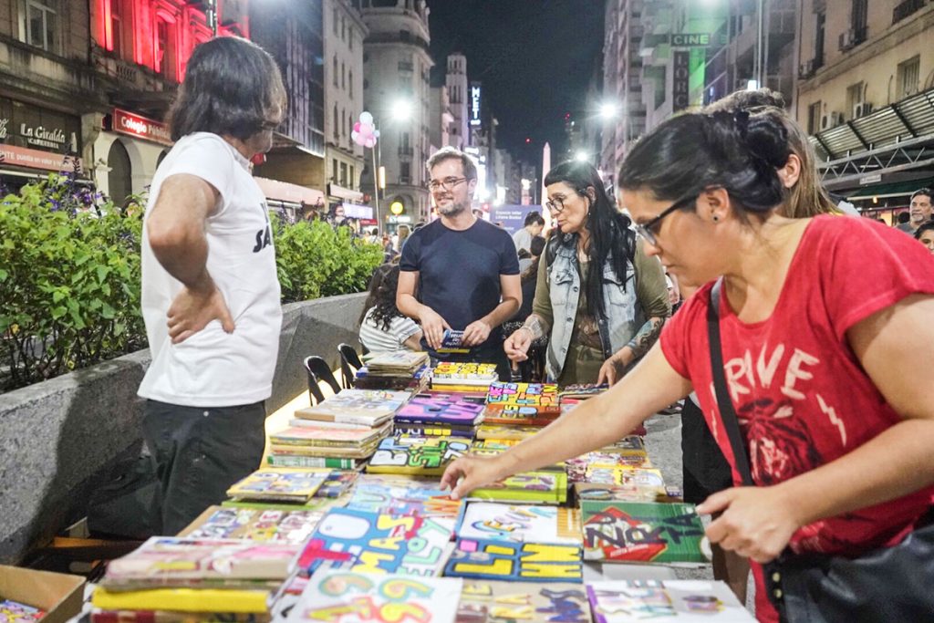 Feria del Libro Urgente: una convocatoria en defensa de la cultura 2 Feria del Libro Urgente: una convocatoria en defensa de la cultura