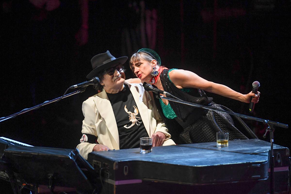 Parte de la religión: Charly festejó sus 70 años con una aparición inolvidable