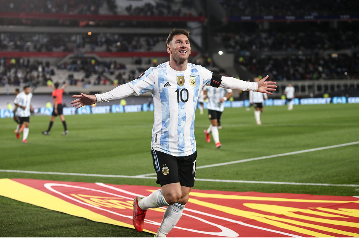 Con un Messi descomunal, Argentina goleó a Uruguay 3 a 0