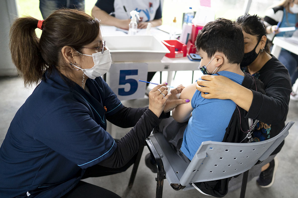 Covid-19 en niños: piden que pediatras potencien la confianza en la vacuna