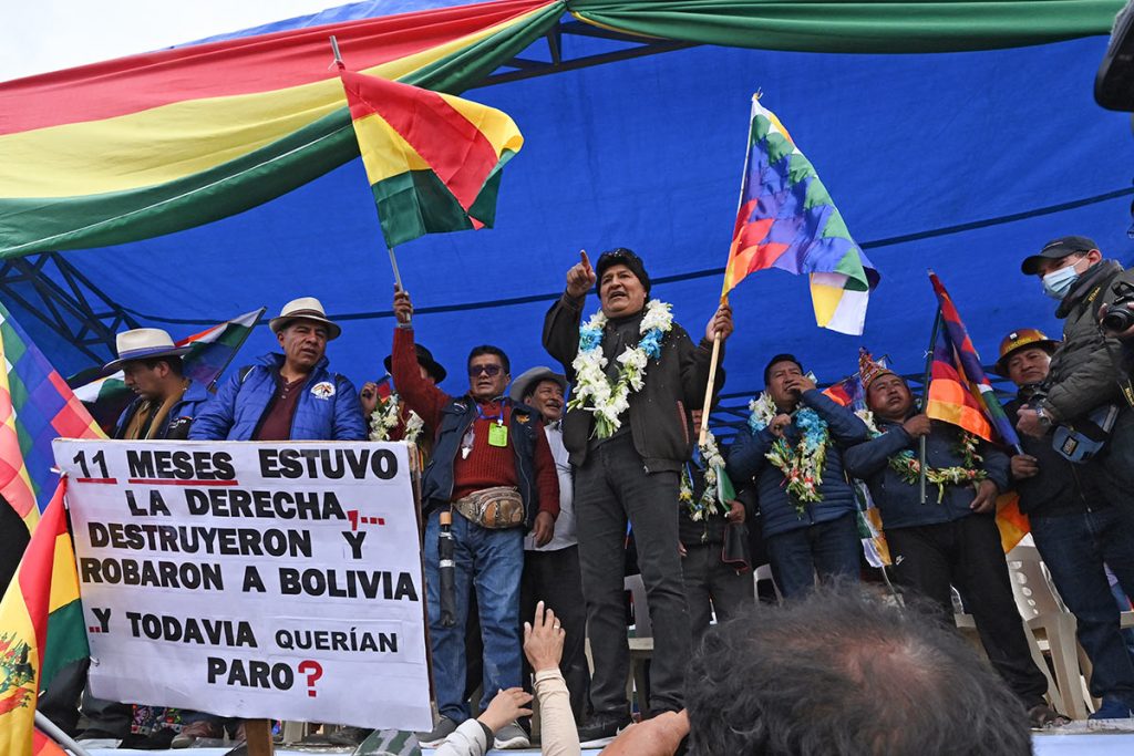 Evo llega a La Paz frente a la marcha contra el golpe 2 Evo llega a La Paz frente a la marcha contra el golpe