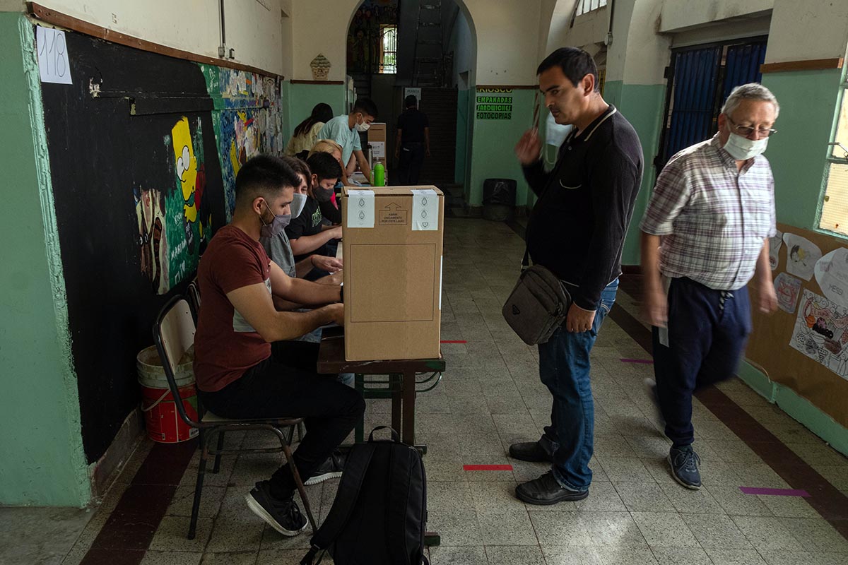 Comenzaron con normalidad las elecciones legislativas en todo el país