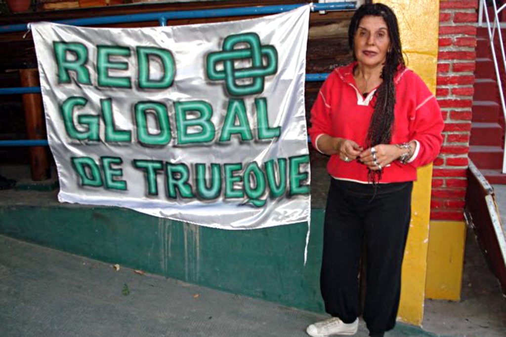 El Club del Trueque en La Boca: un símbolo de cómo fue sobrevivir sin plata 1 El Club del Trueque en La Boca: un símbolo de cómo fue sobrevivir sin plata