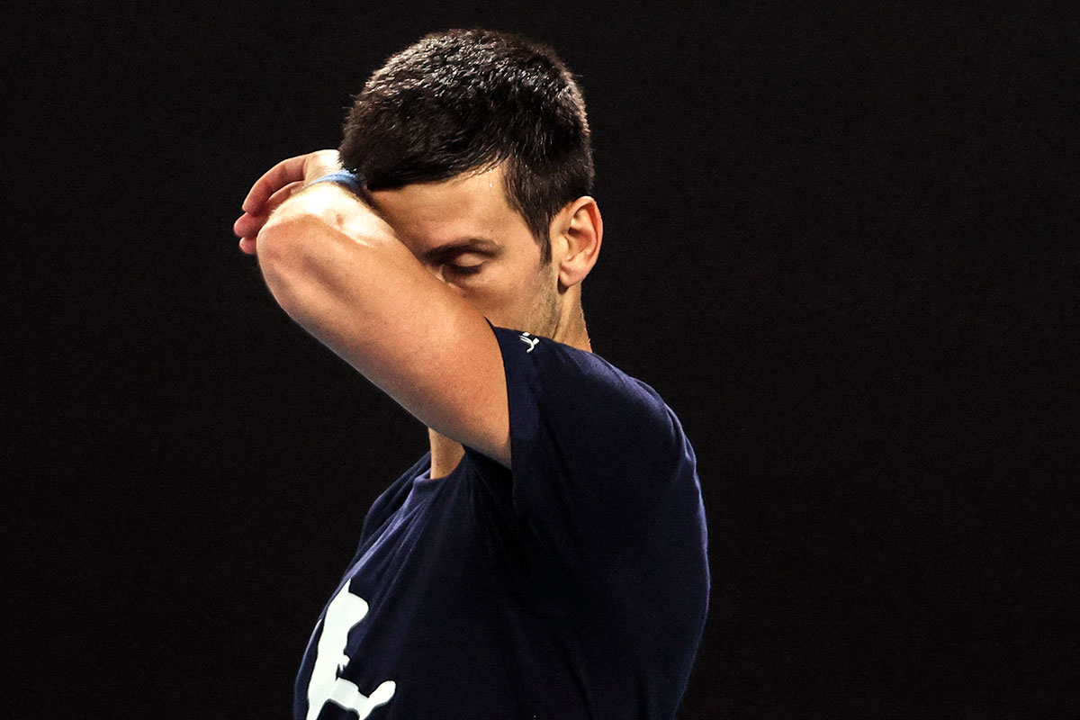 Djokovic: Australia volvió a cancelar su visa pero postergó la expulsión hasta que se expida la Justicia