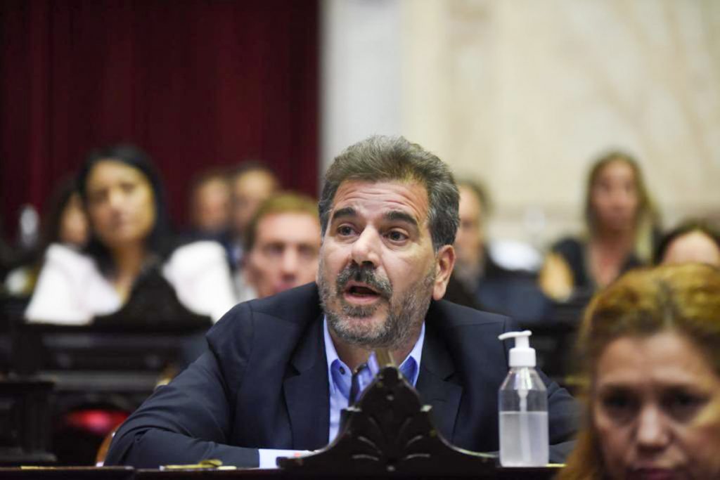 Camaño se fue del interbloque Federal en Diputados, mientras Ritondo y Randazzo pugnan por la presidencia 2 Camaño se fue del interbloque Federal en Diputados, mientras Ritondo y Randazzo pugnan por la presidencia