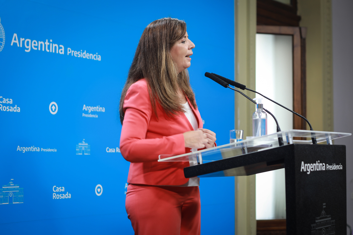 El gobierno advierte que sin restructuración, «no habría políticas sociales, de educación ni inversión»
