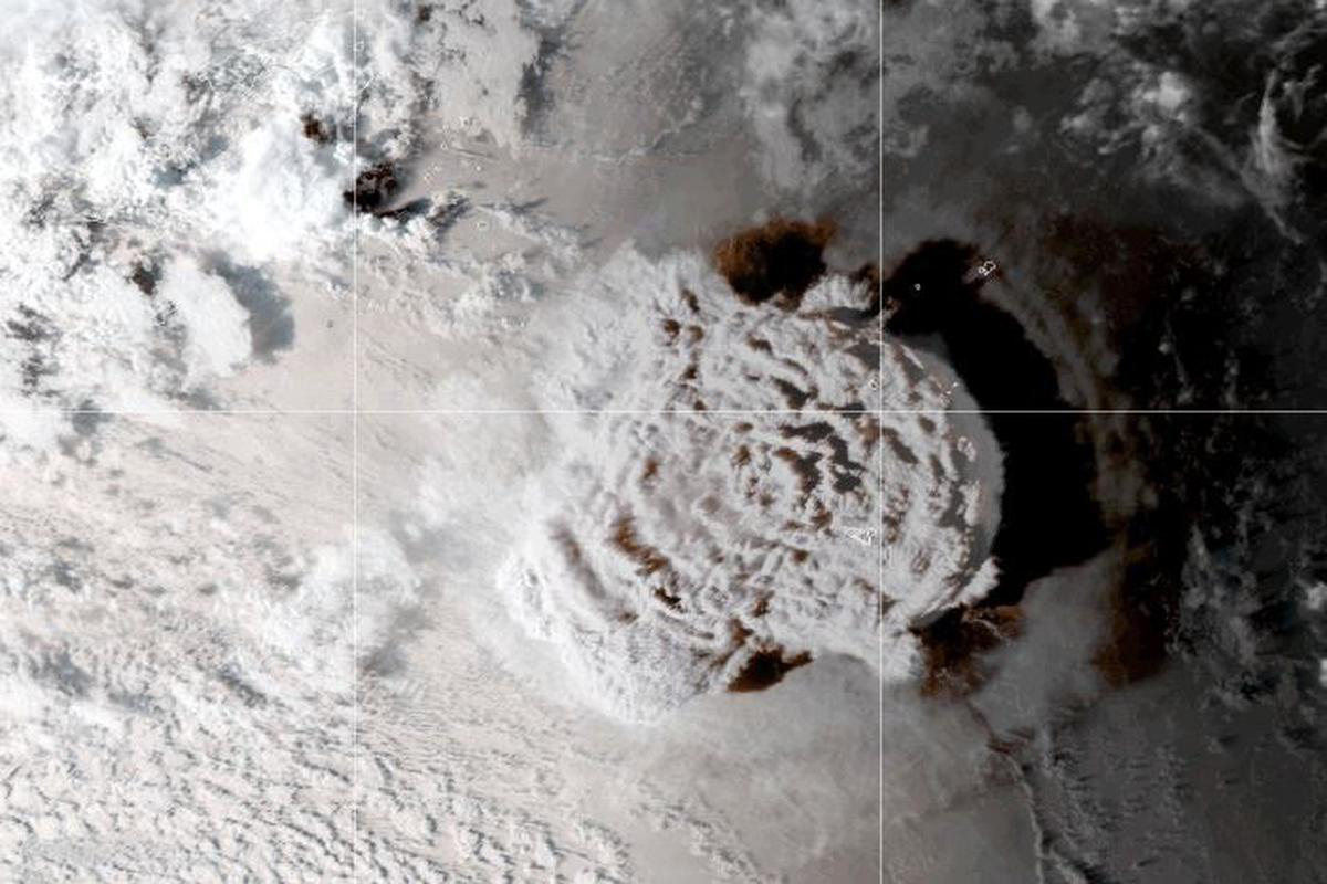 La erupción volcánica de Tonga superó la potencia de la bomba atómica de Hiroshima