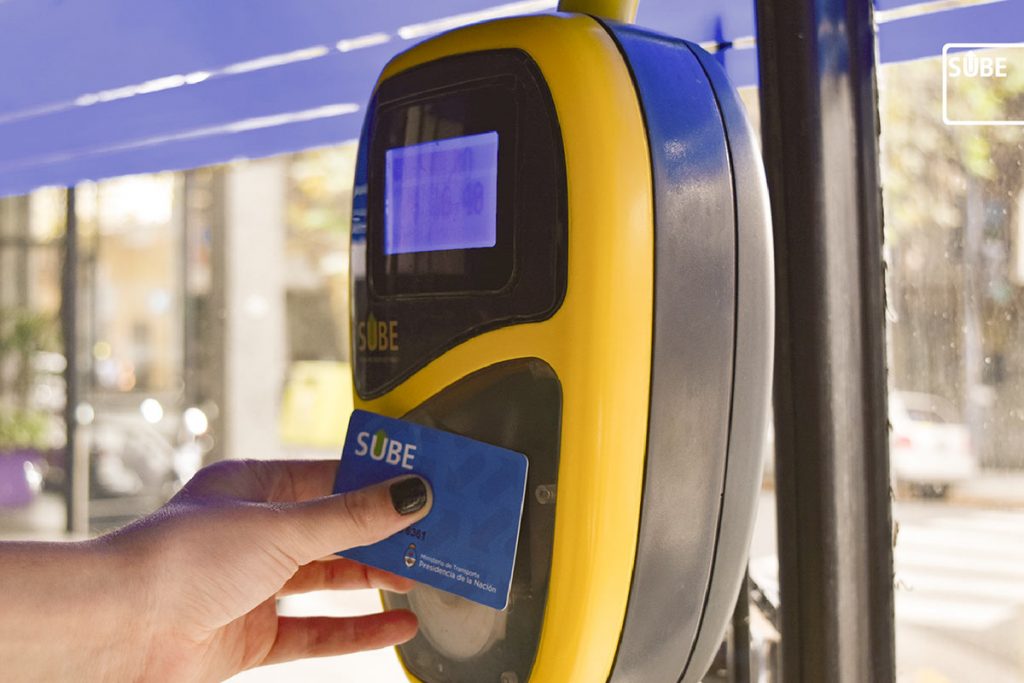 Shock de aumentos en abril: tarifas, transporte, alquileres, prepagas, colegios y telecomunicaciones 3 SUBE