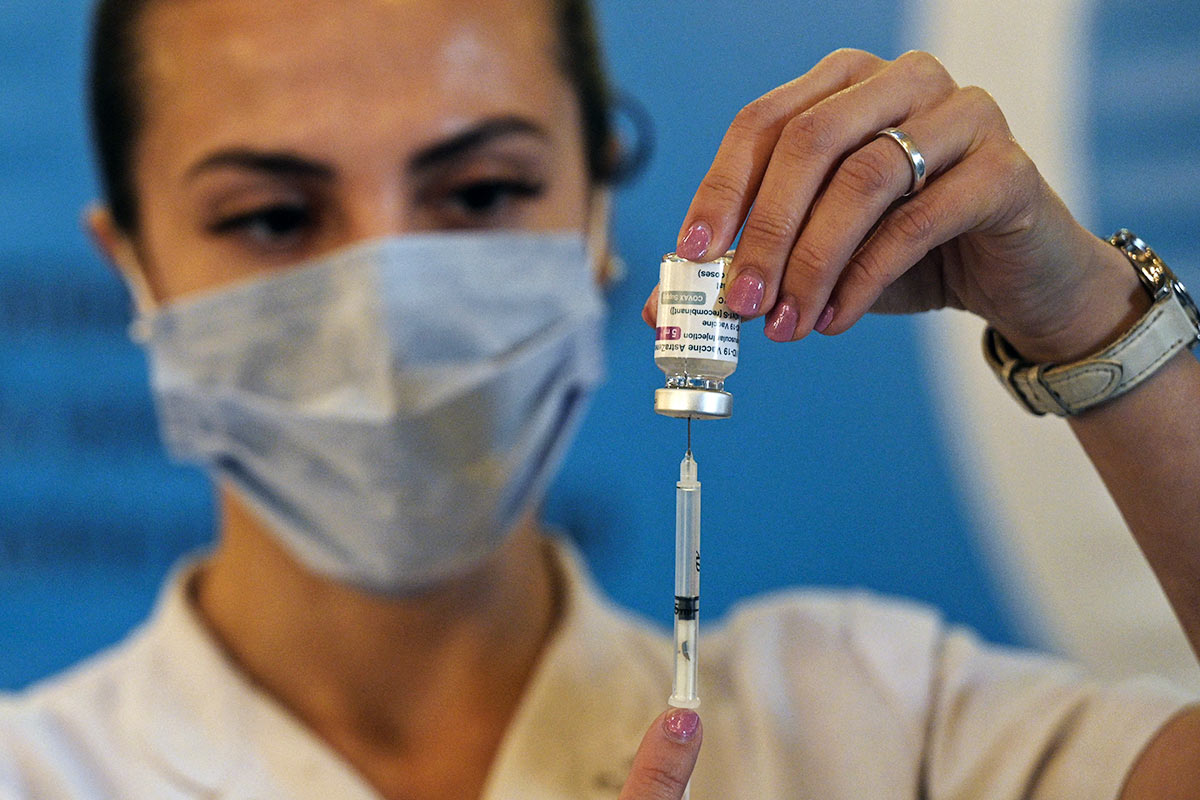Argentina se ubica entre los diez países con mayor tasa de vacunación del mundo