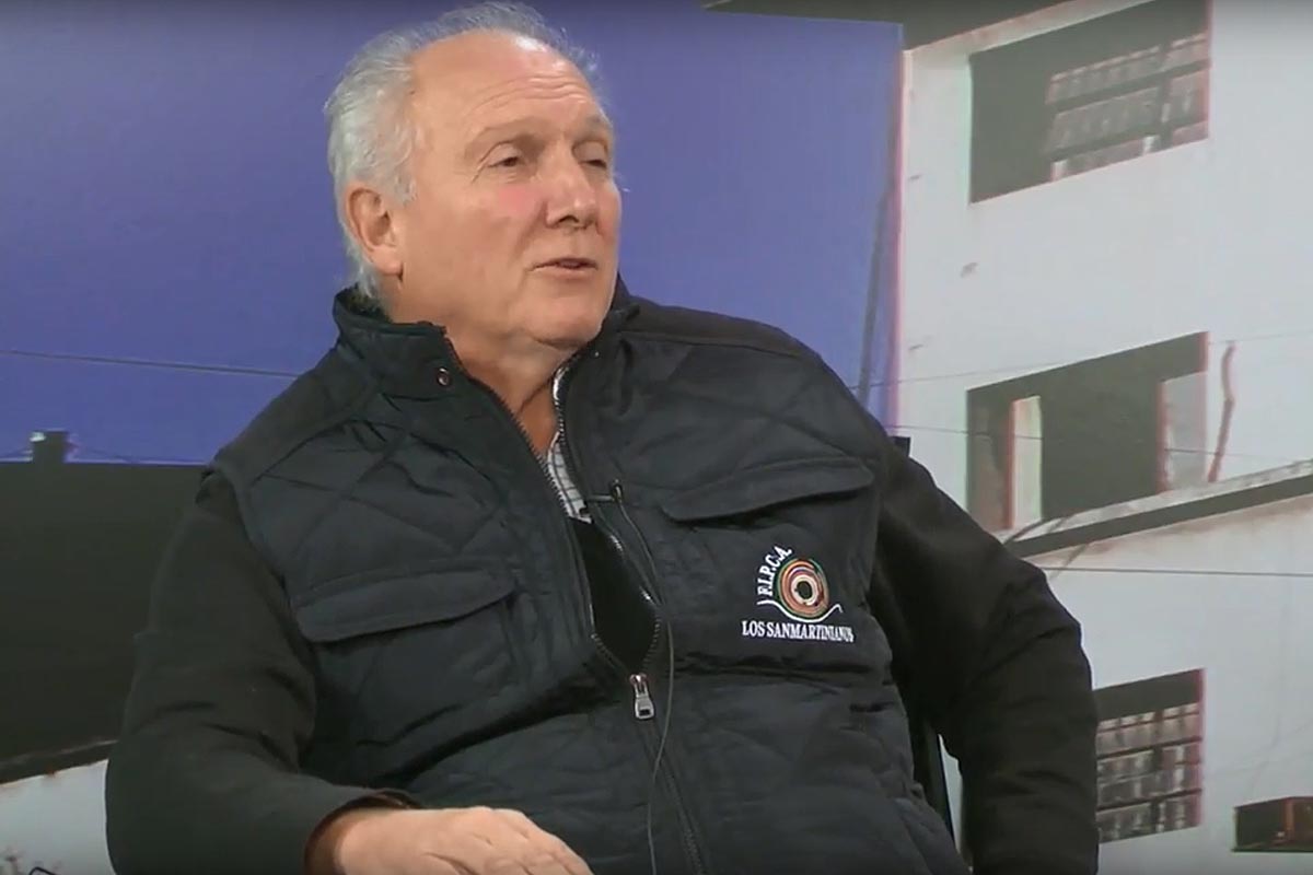 Bloqueo de Lewis a la marcha a Lago Escondido: «Está en peligro la vida de los compañeros»