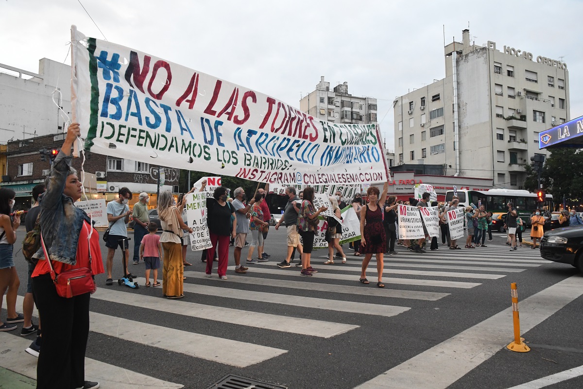 Protesta de vecinos: «Larreta destruyó la identidad de los barrios, el patrimonio cultural y arquitectónico»