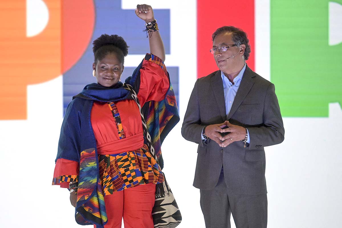 Colombia: Petro cumplió el acuerdo y anunció que la candidata a vice será la activista Francia Márquez