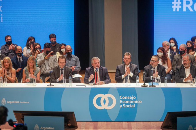 Alberto Fernández en el Consejo Económico y Social: «Una vez pongámonos de acuerdo»