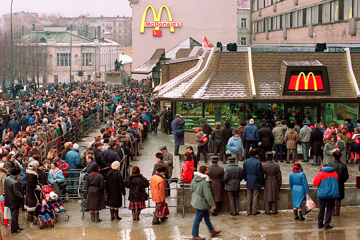 Presionado, McDonald's cierra 850 sucursales en Rusia y se suma al boicot  internacional - Tiempo Argentino
