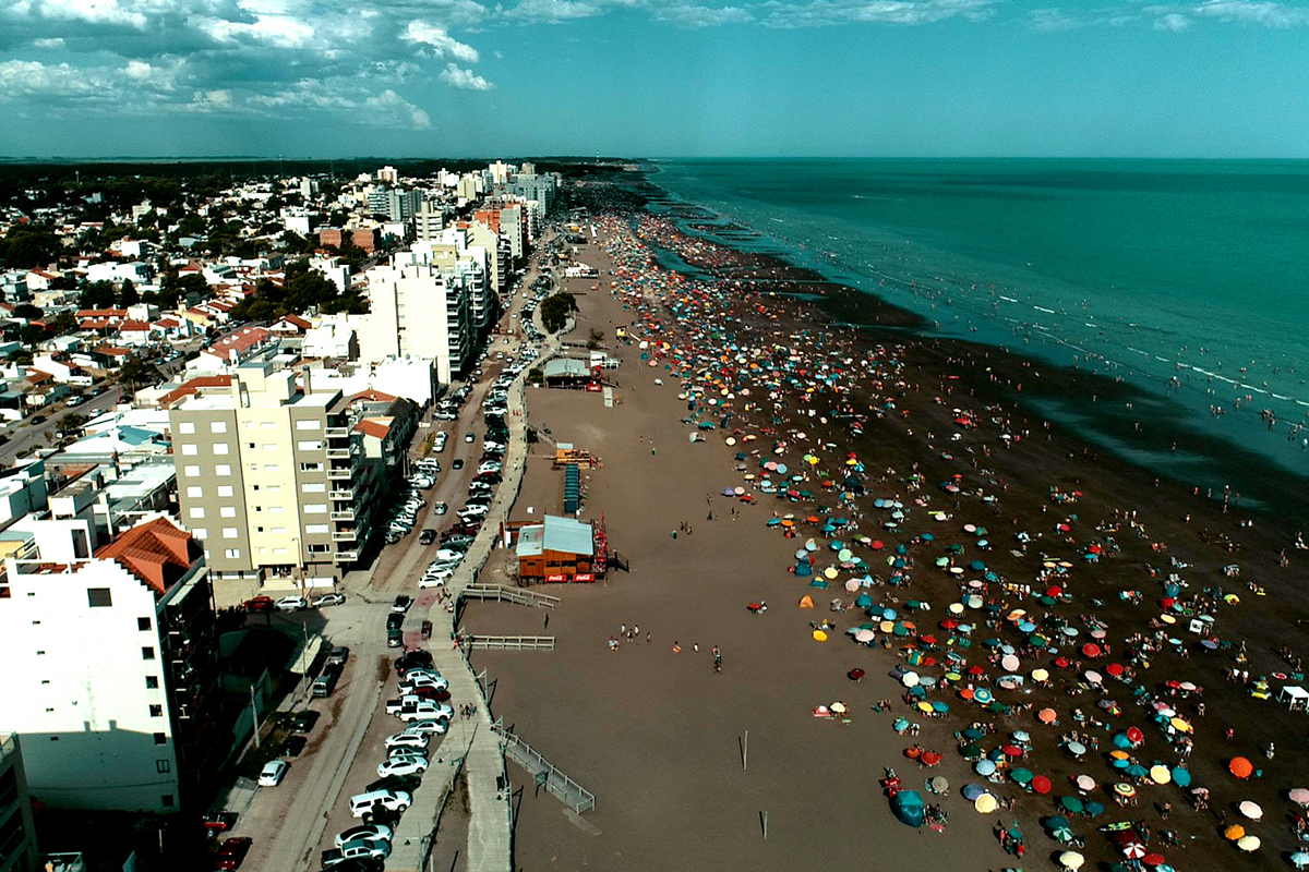 Arrancaron los viajes de egresados financiados por la Provincia