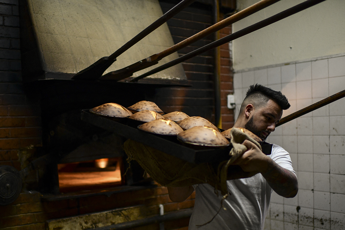 Panaderos piden congelamiento de energía e insumos para estabilizar el precio del pan por 90 días