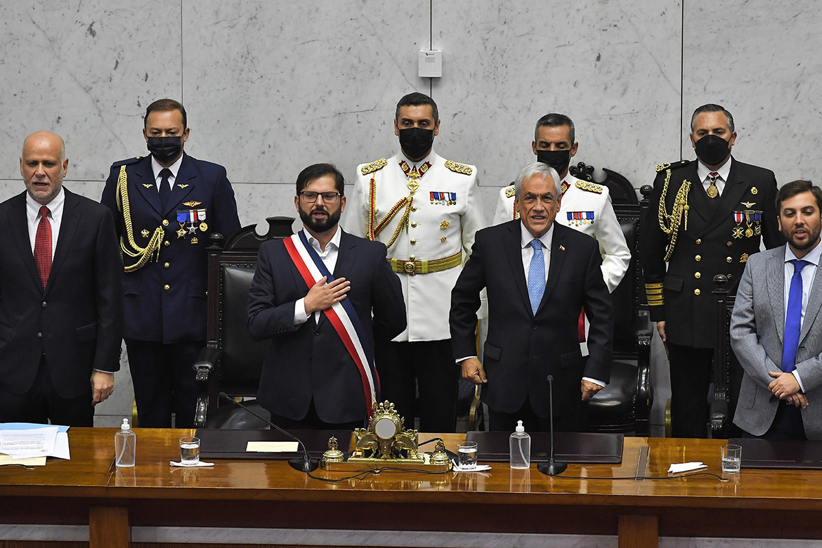 Gabriel Boric asumió y se convirtió en el presidente más joven de Chile