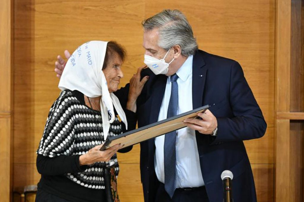 Alberto Fernández: "Las argentinas y argentinos decimos 'Nunca más'" 1 Alberto Fernández: "Las argentinas y argentinos decimos 'Nunca más'"