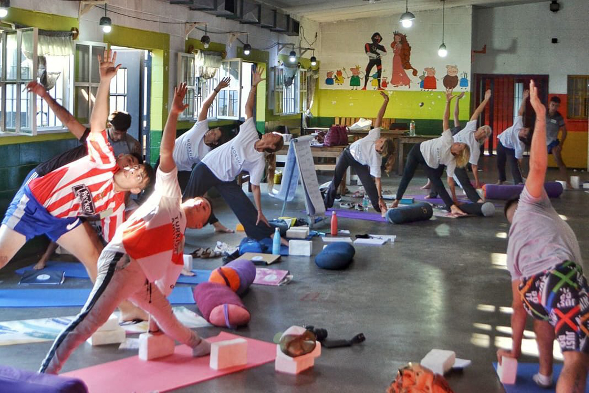 Un profesorado de yoga en la cárcel para fomentar la armonía y las segundas oportunidades